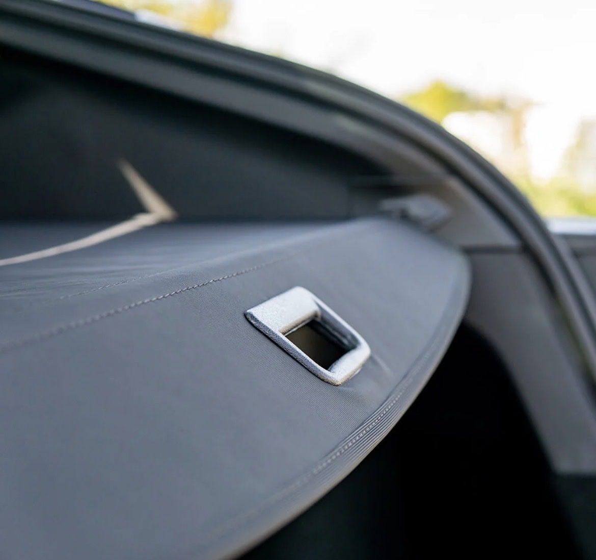 Tesla Tutti pezzi di ricambio auto: Tesla Model Y: Kofferraumabdeckung – Nuovo (secondo la descrizione) da Langenthal venduto da Claudio.R 2