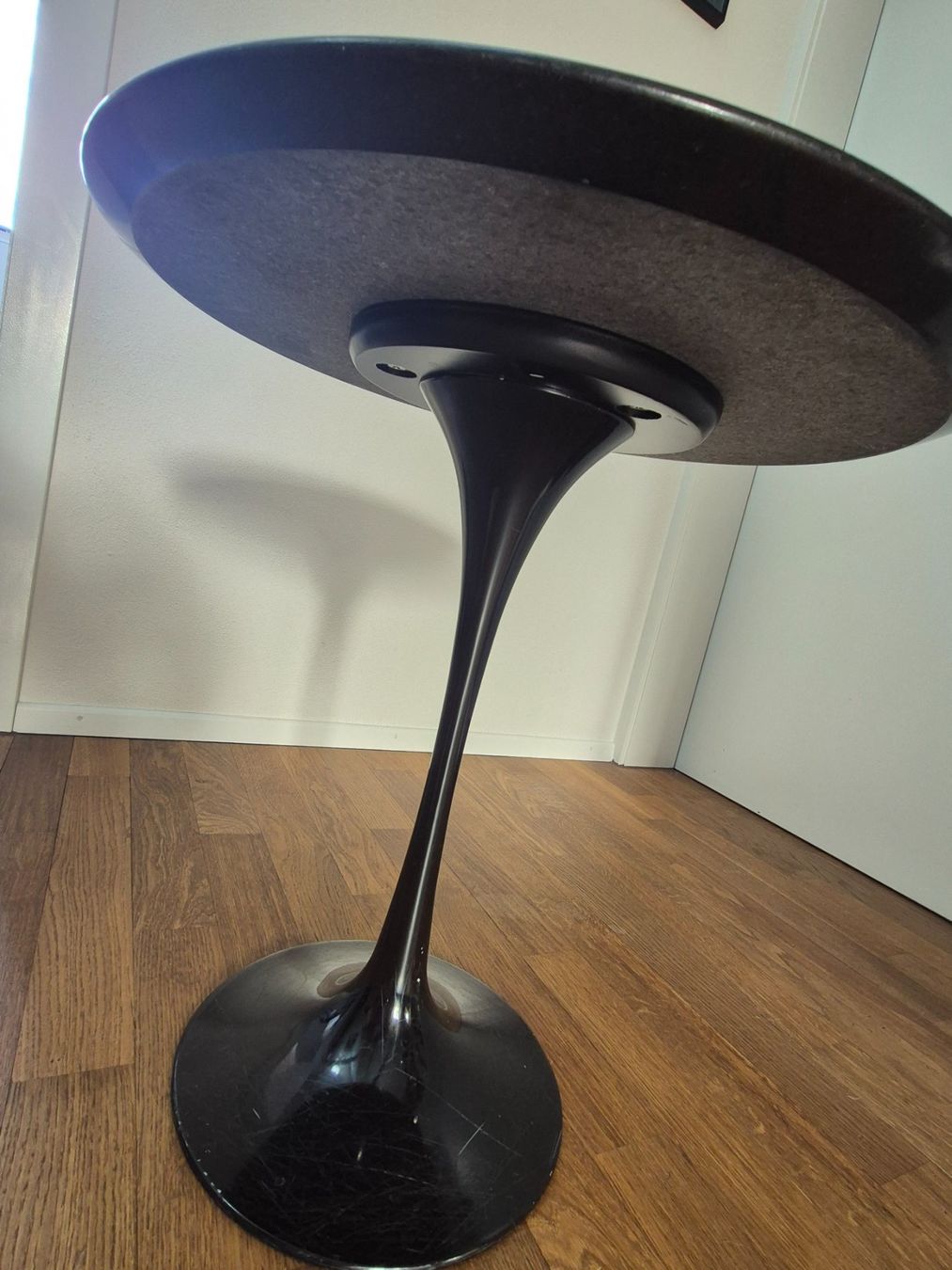 Tavoli: Vintage STAR Czechoslovakia Tulip Side Table, Stone Top – Usato da Zürich venduto da monadiederich 2