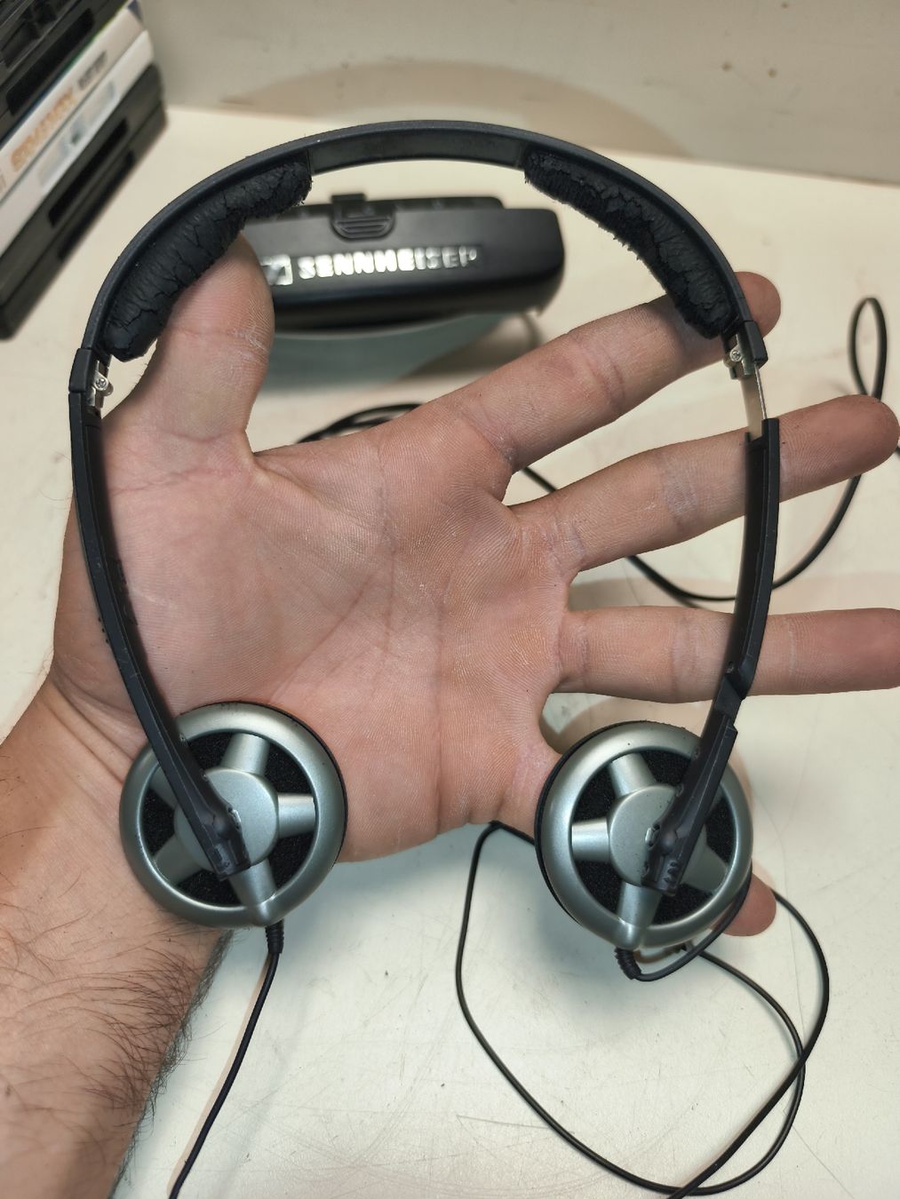 Sennheiser Cuffie: Sennheiser PX 100 Kopfhörer mit Etui,(em78) – Difettoso da Künten venduto da Schnaepplihuus 4