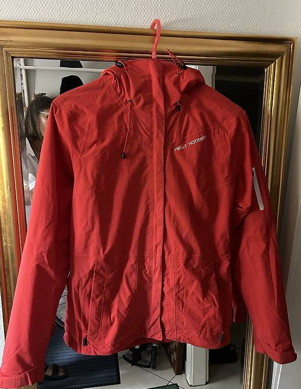 Vestes: Windjacke Helly Hansen – D'occasion à Basel par rit_l8k7