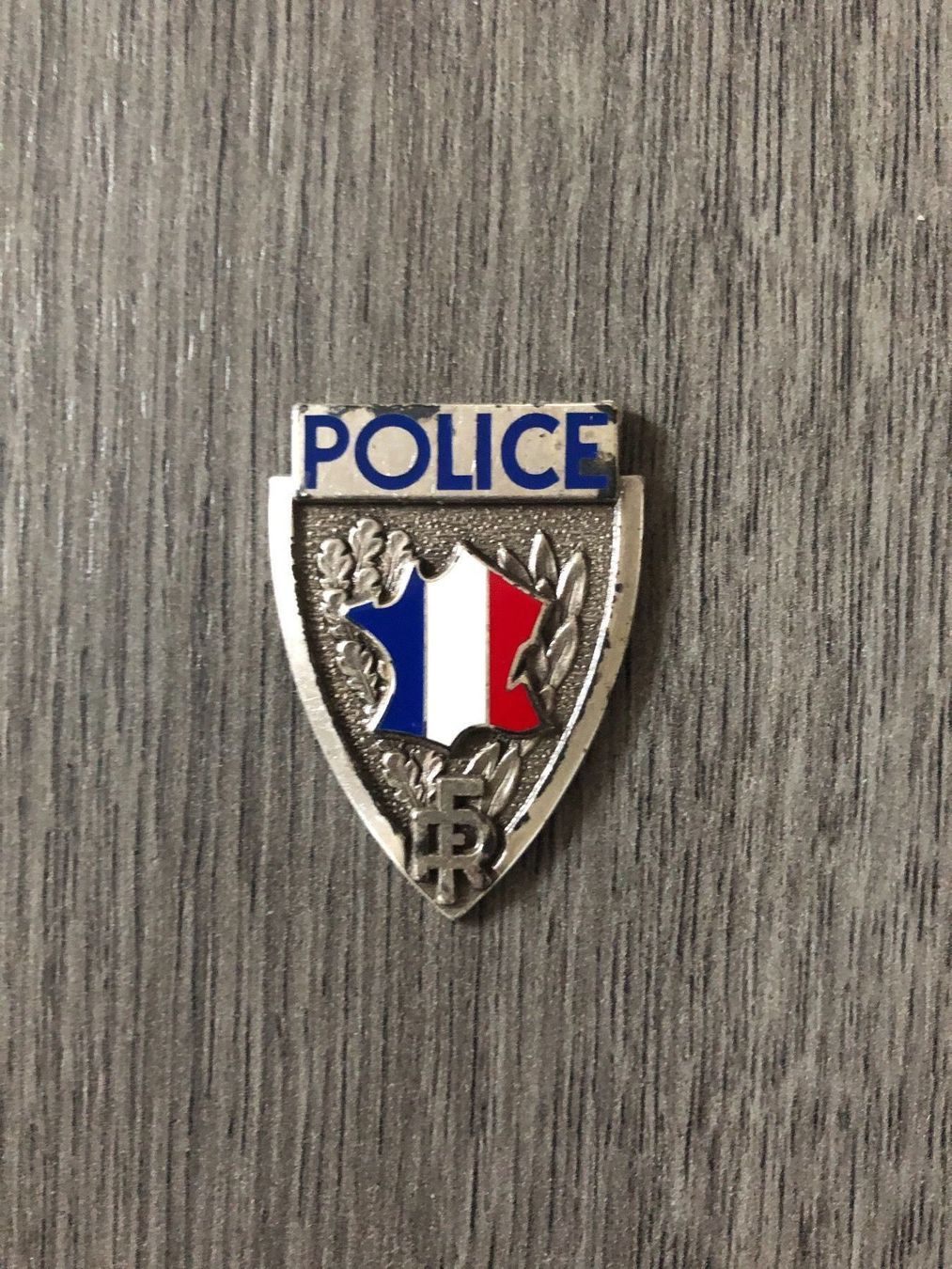 Placchette & Badge: Police Frankreich Abzeichen – Usato da Maienfeld venduto da DivicoHelveticus