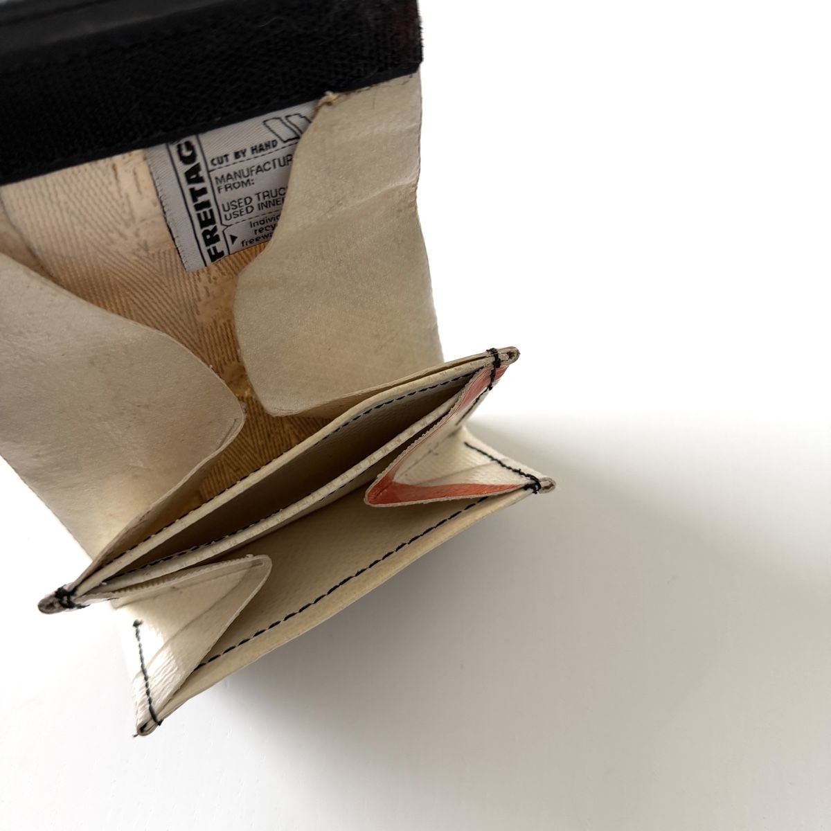 Freitag Portafogli: FREITAG Wallet – Usato da Emmen venduto da Colette-Juliette 4