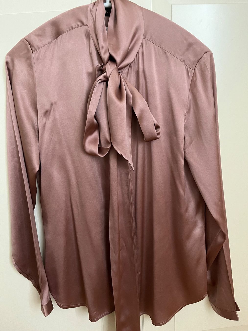 Ralph Lauren Camicette: Ralph Lauren Seiden Bluse mit Schleife – Nuovo (secondo la descrizione) da Zürich venduto da burcak01