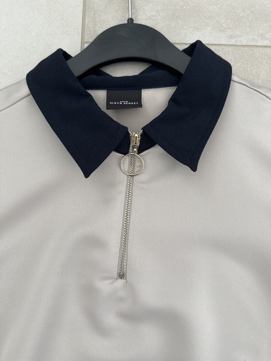 Camicette: Damen Bluse beige / blau – Usato da Zug venduto da Hehe 1
