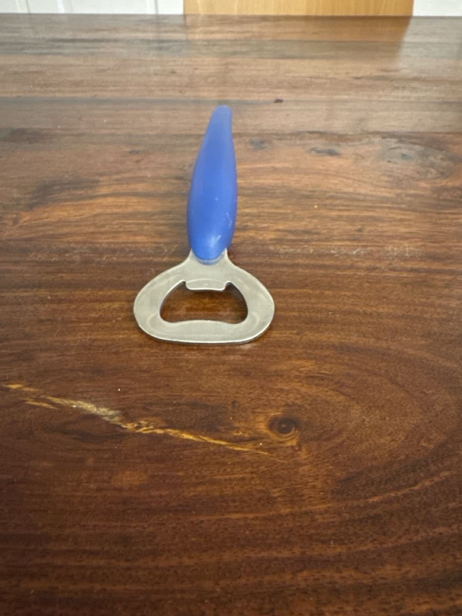 Elettrodomestici da cucina: Flaschenoeffner blau guter Zustand – Usato da Zürich venduto da 2013tg 1