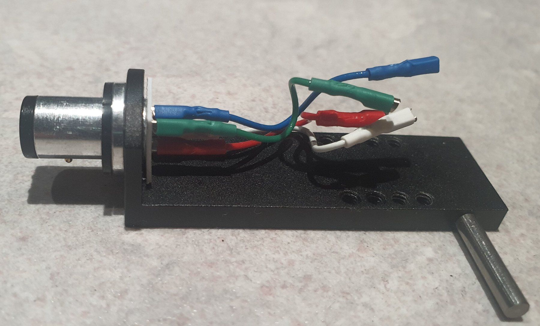 Giradischi: Edles Headshell aus Metall mit Kabel – Nuovo (secondo la descrizione) da Schachen LU venduto da Dbd7 1