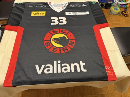 SC Bern Gameworntrikot Junioren Nummer 33 Grösse XL