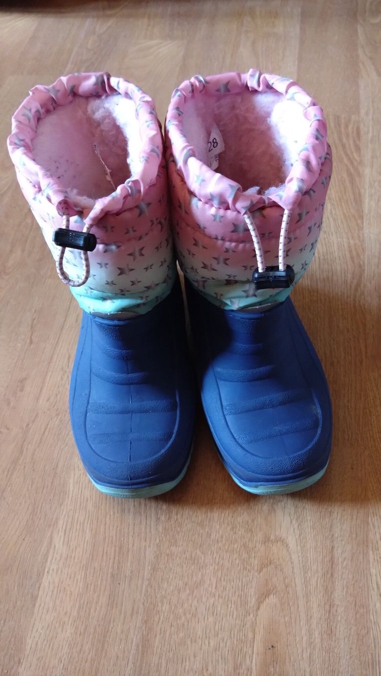 Scarpe per ragazze: Schneestiefel gr 28 – Usato da Triengen venduto da Ronner84