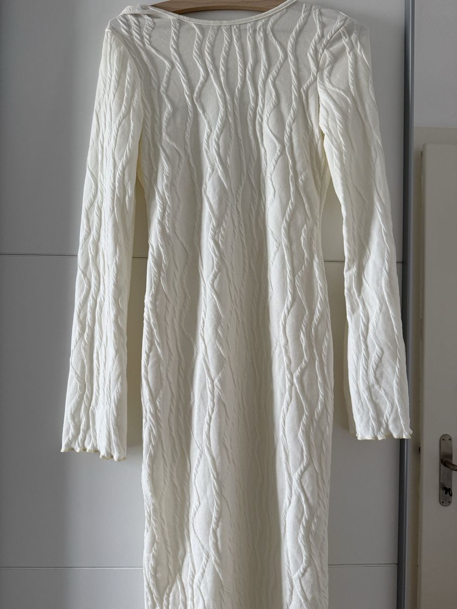 Vestiti: White dress – Nuovo (secondo la descrizione) da Zürich venduto da ant_y28b
