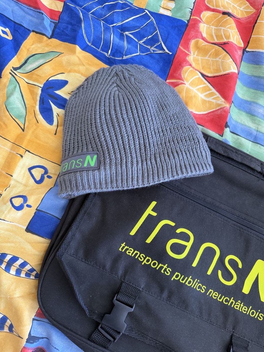 Borse: Bonnet + Sac Goodies TransN – Nuovo (secondo la descrizione) da La Chaux-de-Fonds venduto da cin_p5yf 2
