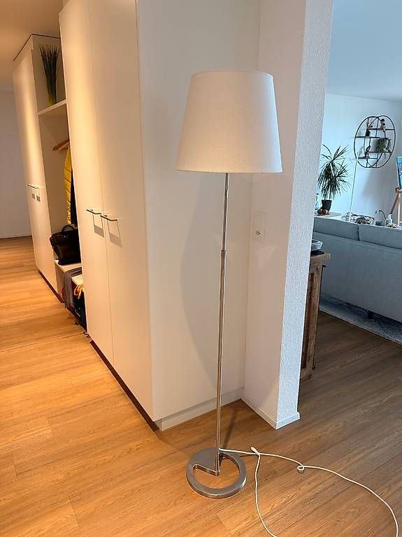 Lampade: REDUZIERT Stehlampe – Usato da Güttingen venduto da ush_wk62