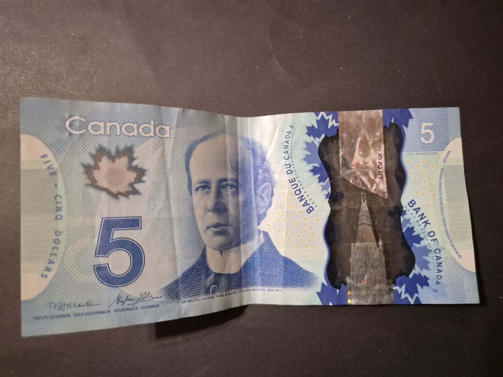 Banknoten: Canada 5 dollars 2013 P106b – Gebraucht aus Versoix von rucio