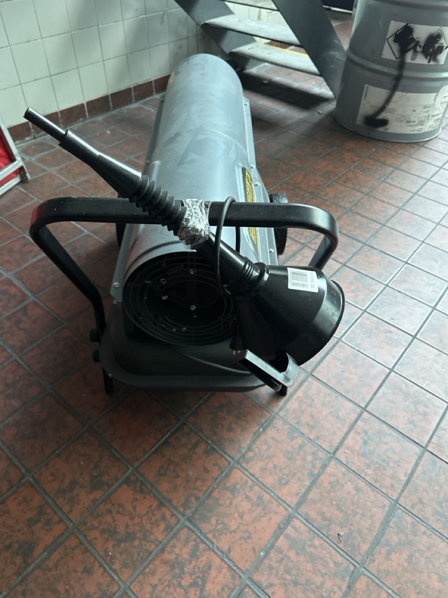 Radiatori: Ekström Diesel Heizluefter 50kW – Nuovo (secondo la descrizione) da Liestal venduto da alidajulia 2