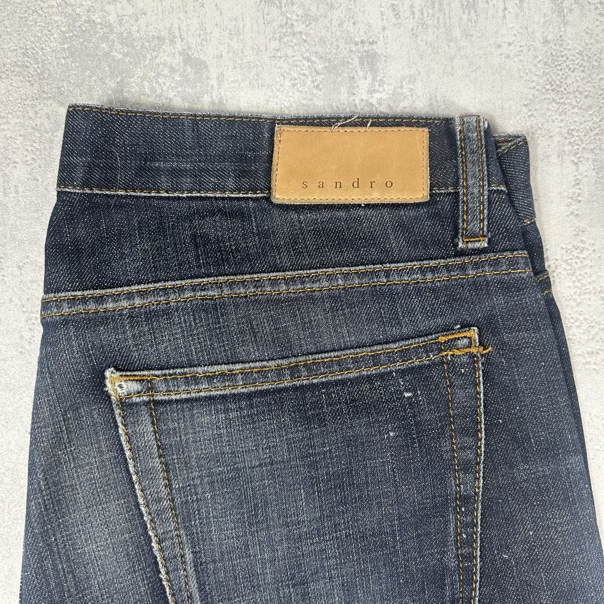 Sandro Jeans: Jeans Sandro bleu marine brut - W31 – Nuovo (secondo la descrizione) da Hauterive NE venduto da Leo_o 1