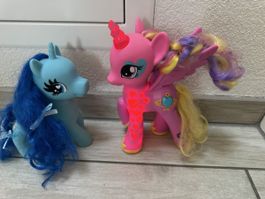 Zwei My Little Pony Figuren bunt gebrauchter, Musik/Licht