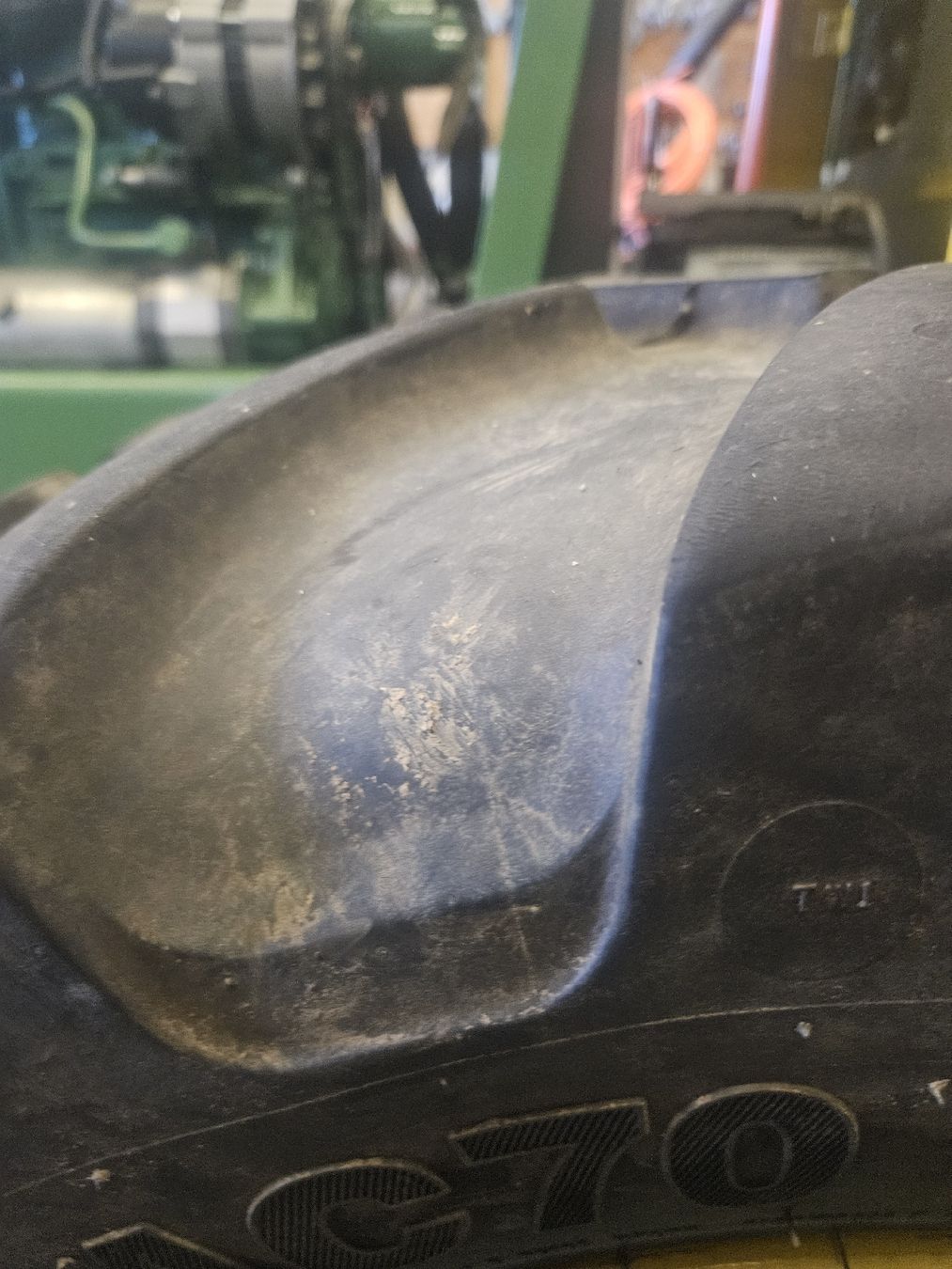 Pneumatici & Ruote complete: Pneu Traktor 325/70R18. 2Stk – Usato da Bauma venduto da Maese1980 2
