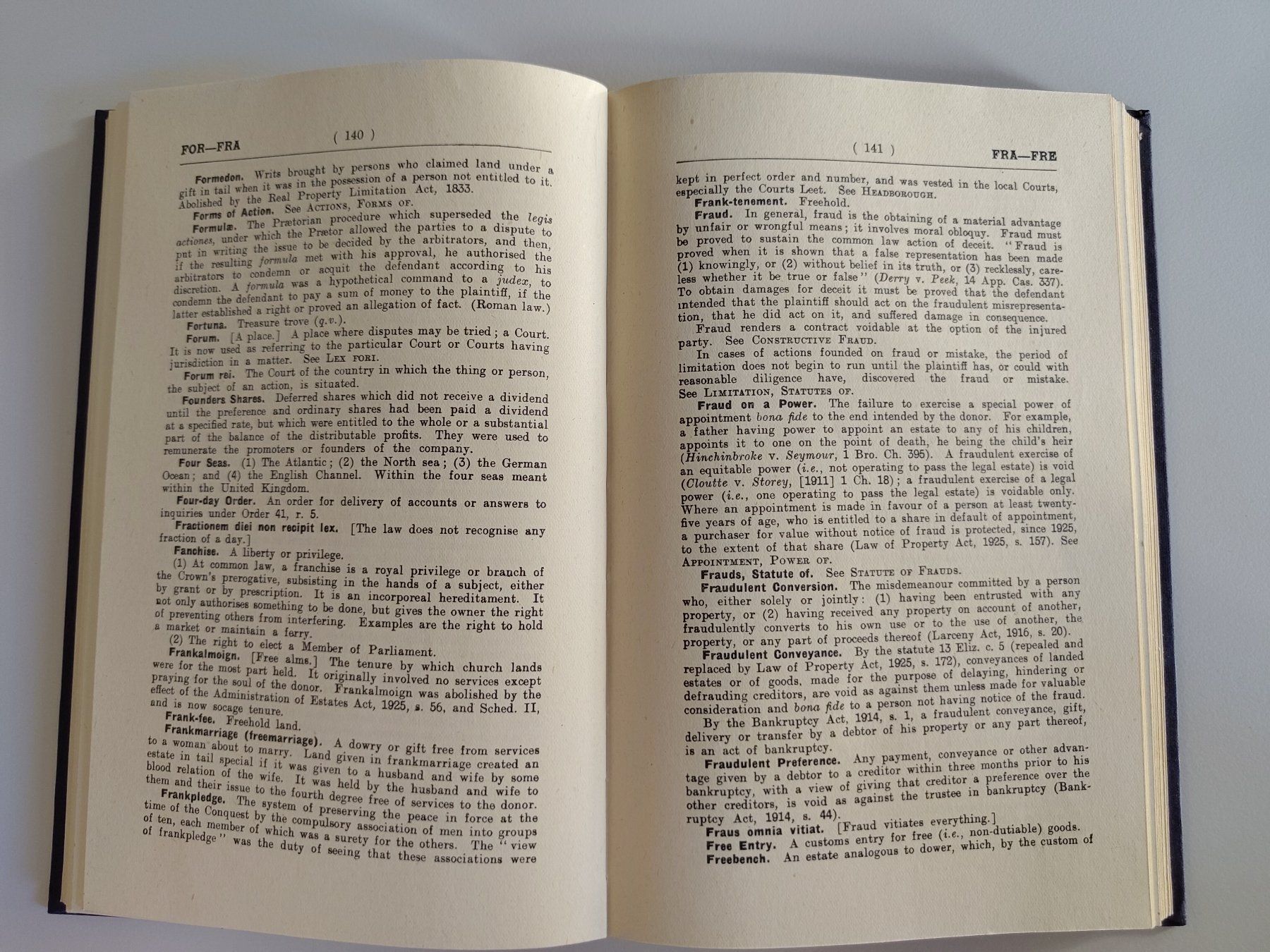 Bücher: A concise Law Dictionary for students and practitioners – Gebraucht aus Basel von Basler_bieter 3