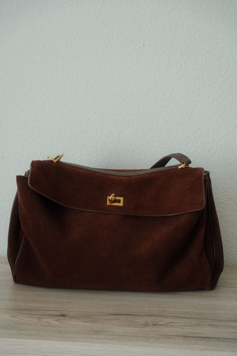 Taschen für Damen: Braune Handtasche aus Wildleder  – Gebraucht aus Wetzikon ZH von ber_pr6n 2