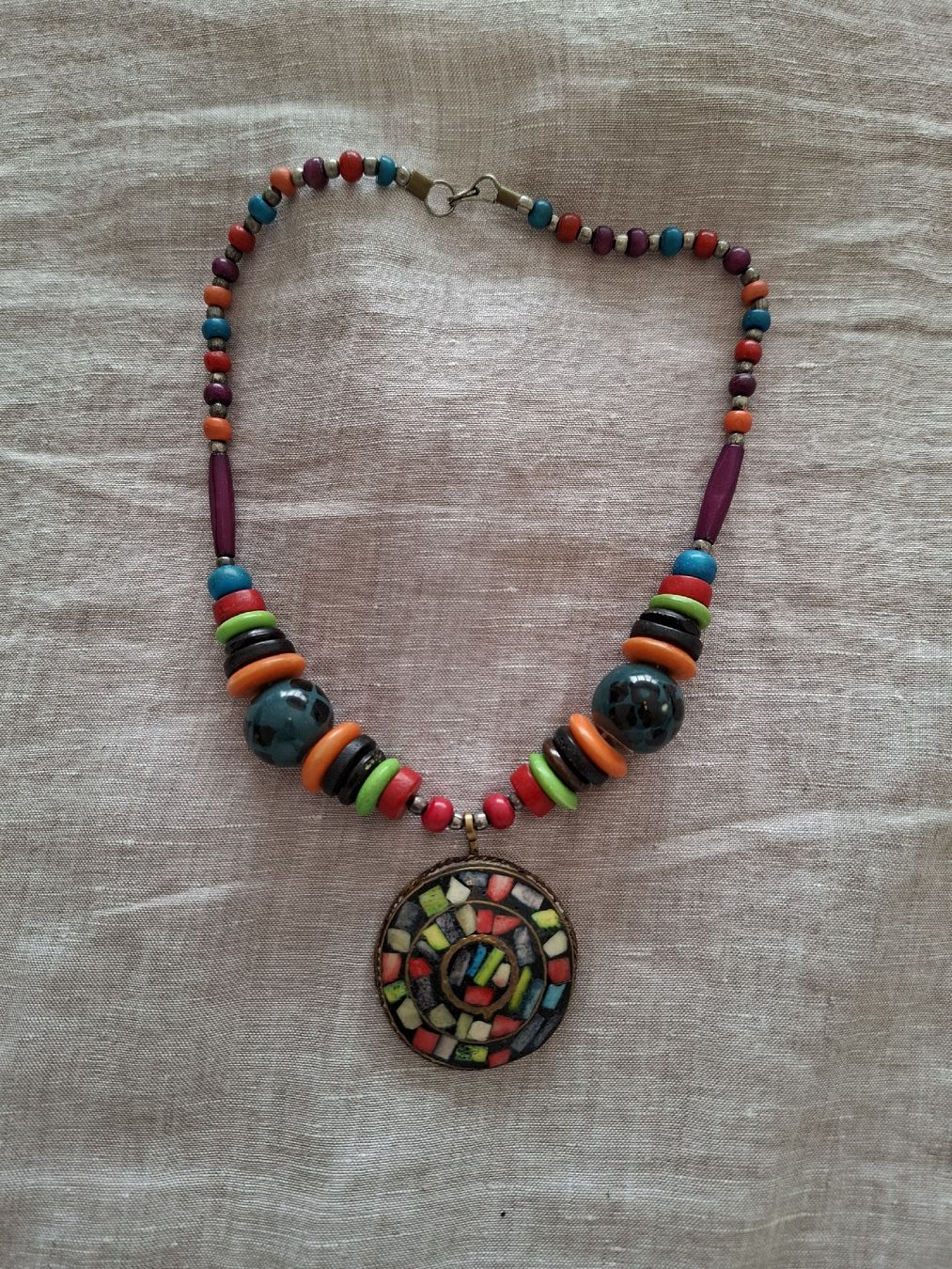 Catenine: Collier Statement Artisanal Mosaïque – Nuovo (secondo la descrizione) da Lutry venduto da Sim_Sta