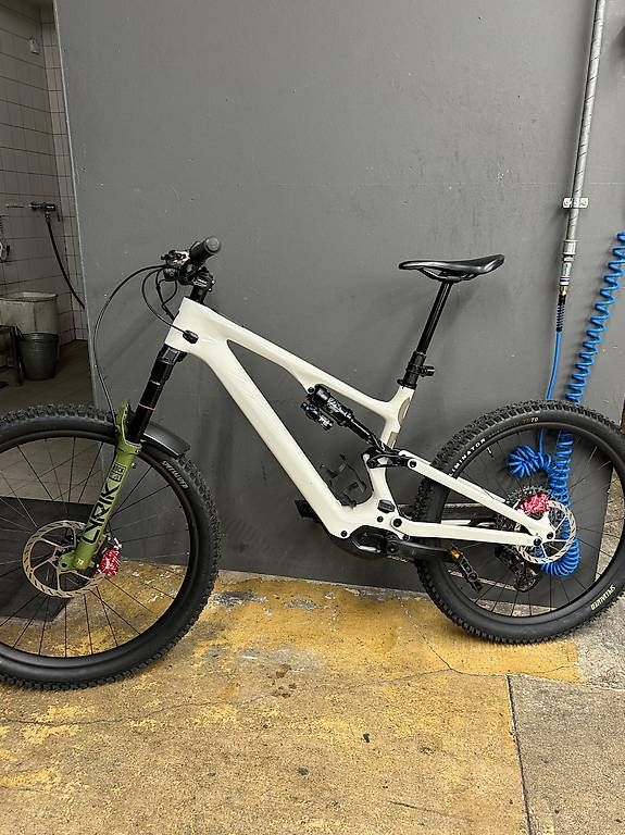 Specialized Vélos: Specialized Levo SL2 Expert Custom – D'occasion à frauenfeld par kai_yl9x 2