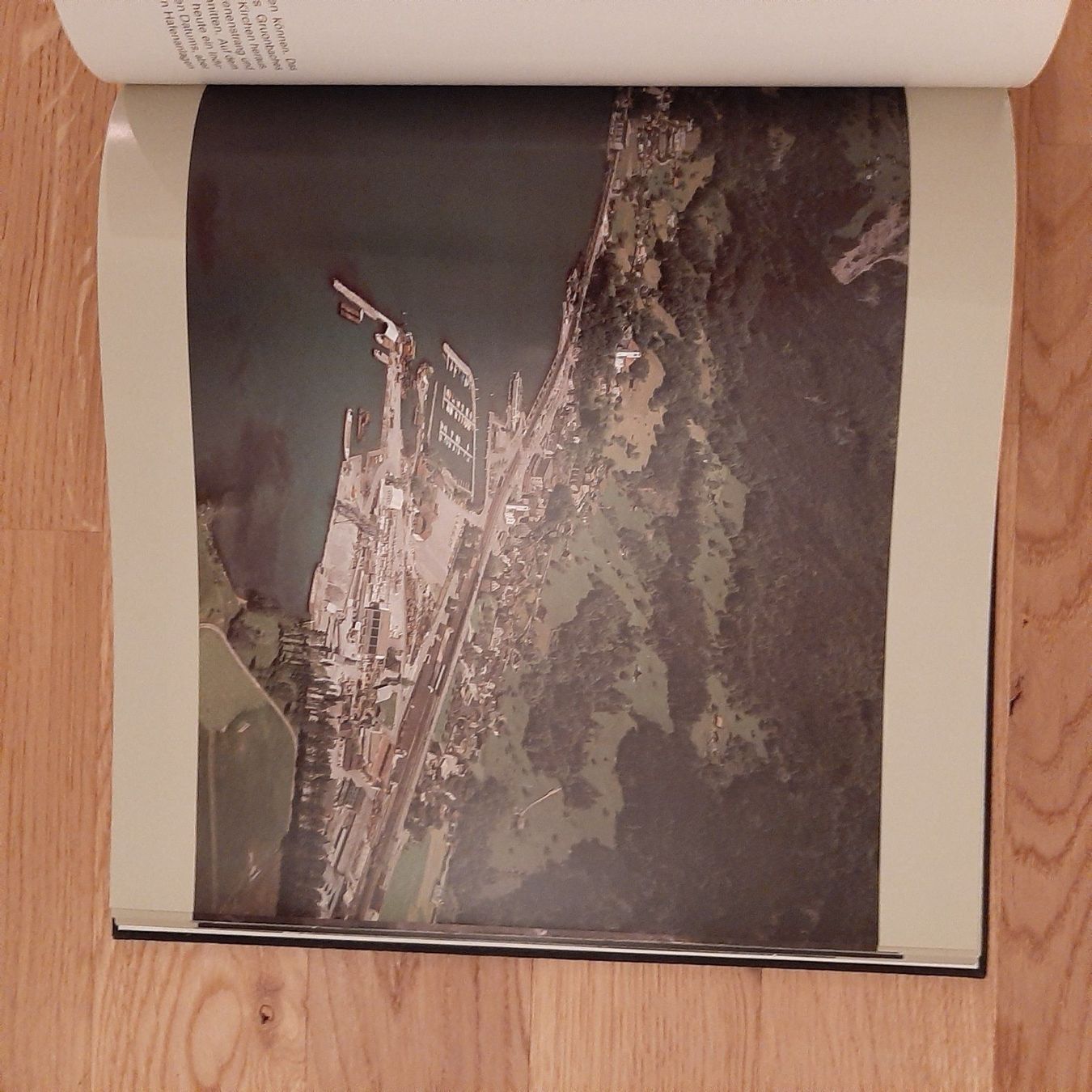 Libri: Flugbild Uri – Usato da Zürich venduto da Philotimo 9