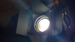 LTM Luxarc 200 Profi HMI Scheinwerfer - inkl. Fresnel, Kabel