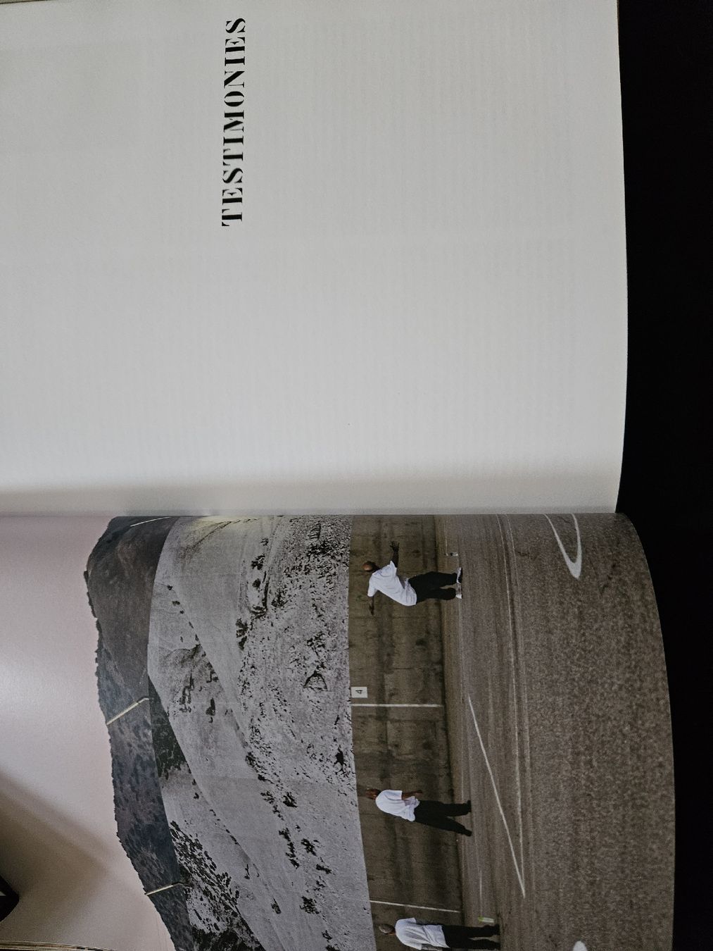 Libri: Tehachapi JR : Photographe  Octobre 2019 – Nuovo (secondo la descrizione) da Les Brenets venduto da SBO56 4
