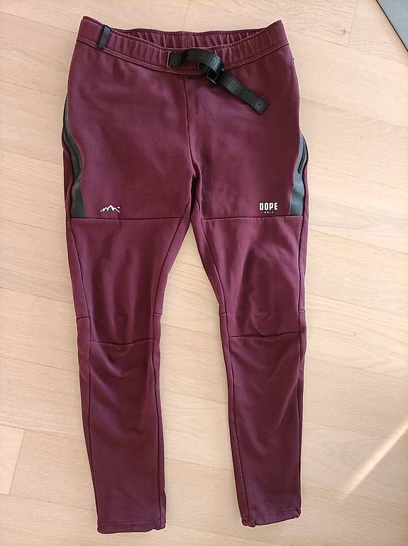 Pantaloni: DOPE Trainerhose Gr. S/M – Usato da Amriswil venduto da MiCastel