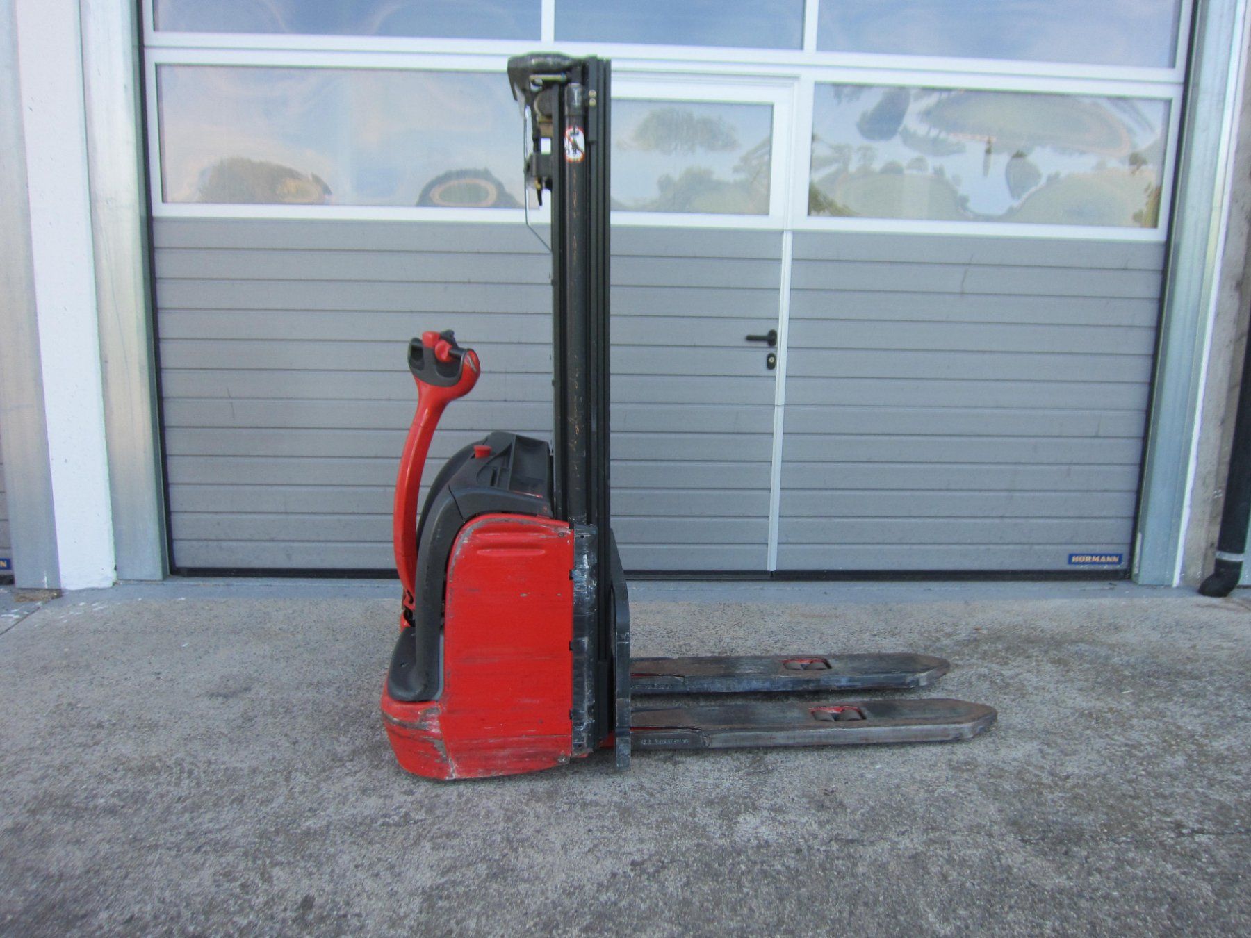 Linde Carrelli elevatori e a forche: Ameise, Deichselstapler max. 1200kg, 4.20m Triplex, Batt.neu – Usato da Hämikon venduto da Hochstapler99 1