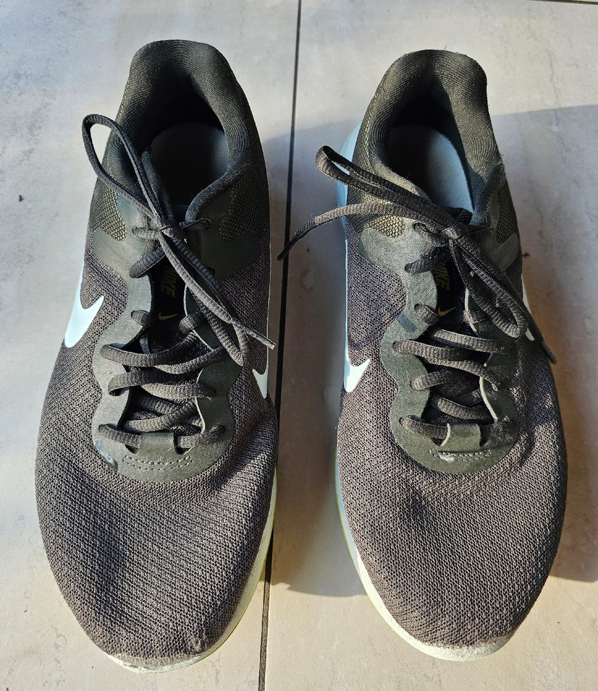 Scarpe da uomo: Laufschuhe Nike Revolution 6 – Usato da Jaun venduto da astix
