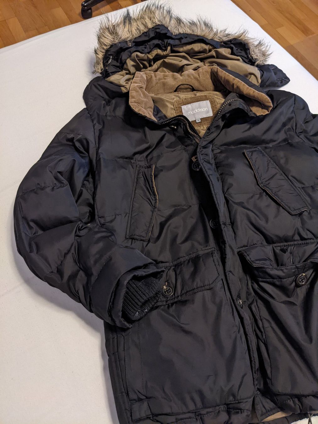 Vestes: Winterjacke - Grösse M – D'occasion à Uster par parasimple 1