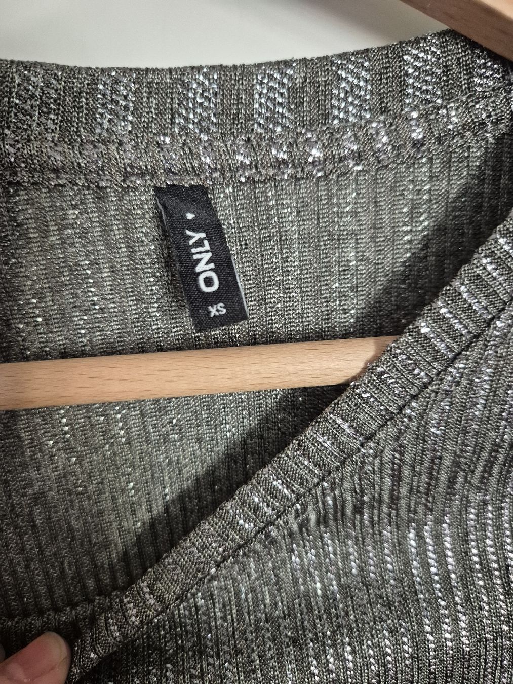 Only Maglioni & Felpe: Neu! Shirt von Only  – Nuovo (secondo la descrizione) da Basel venduto da lilifee86 1