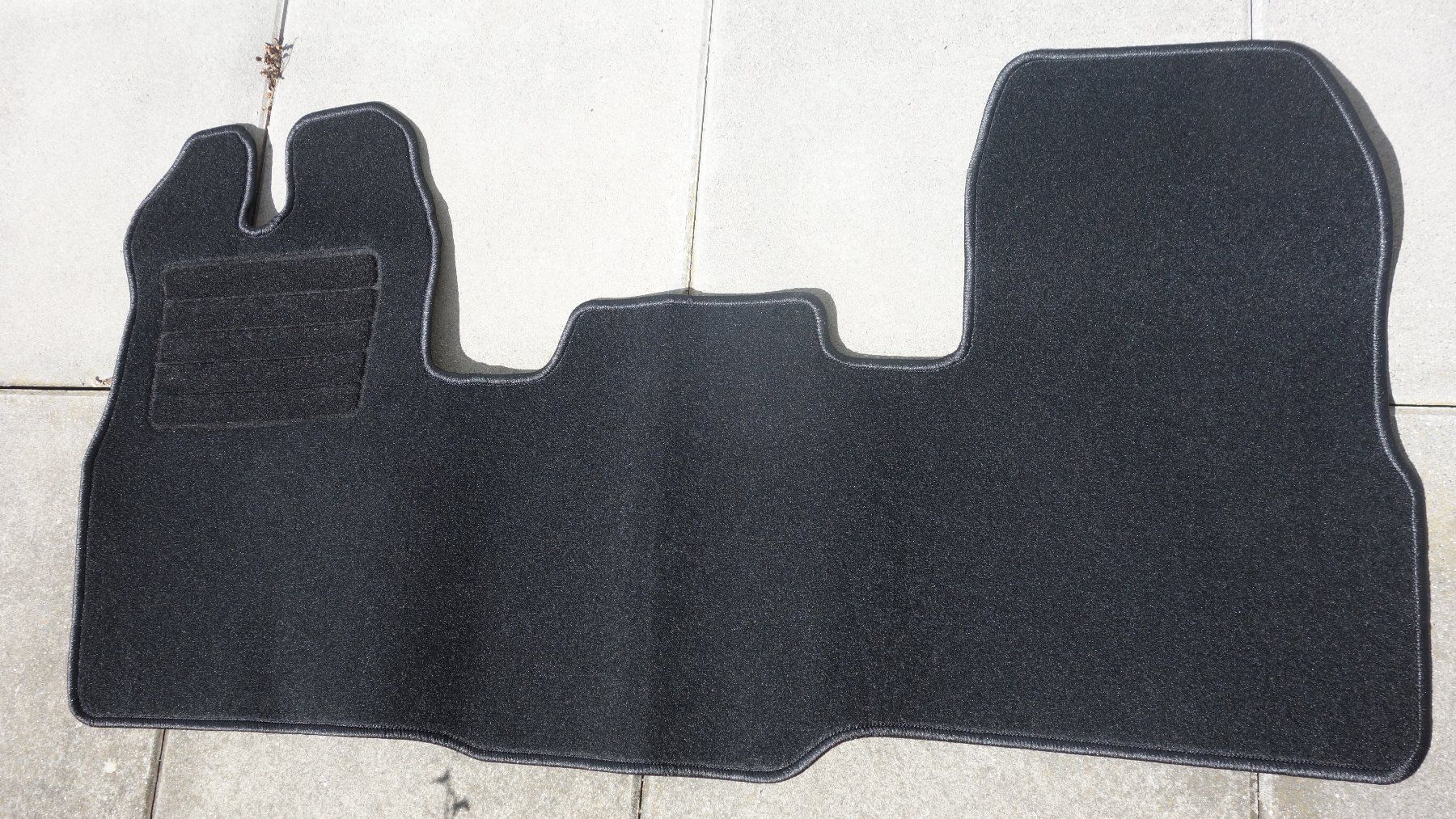 Ford Tapis / Bacs: Fussmatte Ford Transit Custom Autoteppich Teppich Matte NEU – Neuf avec emballage d'origine à wolfhausen par dynamik1971