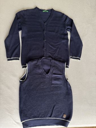 Benetton Set: Strickjacke und Gilet, Grösse 104, Dunkelblau