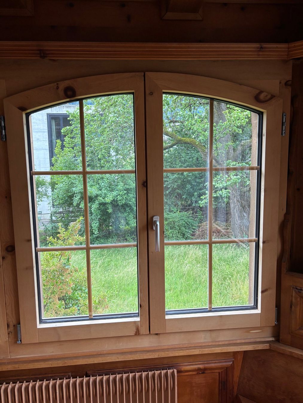 Finestre: Fenster mit Arvenholzrahmen – Usato da Domat/Ems venduto da Sumcurtgins 1