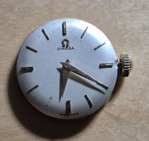 OMEGA MOUVEMENT CALIBRE ANTIQUE VINTAGE SWISS MADE 17 JEWELS