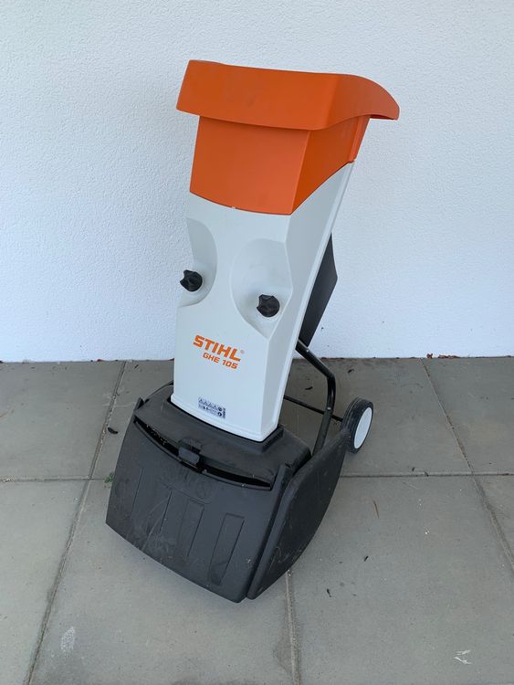 Kompakter Elektro Häcksler mit Einfülltrichter Kaufen auf Ricardo