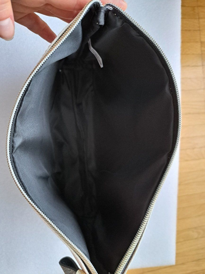 Custodie per cosmetici: Neues Necessaire /Taschenorganizer – Nuovo (secondo la descrizione) da Winterthur venduto da Soene1 2