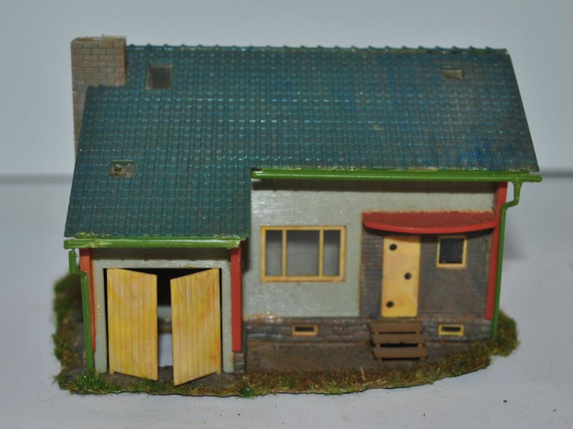 Faller Modelleisenbahnen: Faller Wohnhaus mit Laden 208 (PAH719) – Gebraucht aus Aarwangen von Bahnsupport 2