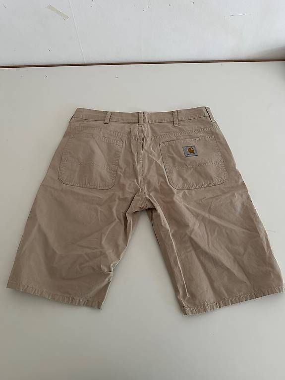 Pantaloni: carhartt shorts size 34  – Usato da Zürich venduto da J_Harder 1