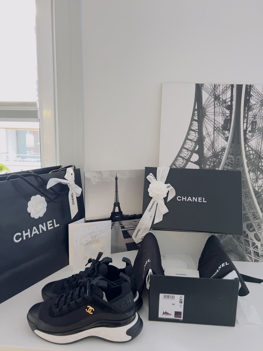 Chanel Scarpe da donna: Chanel Sneaker – Usato da Zürich venduto da VicParis5 8