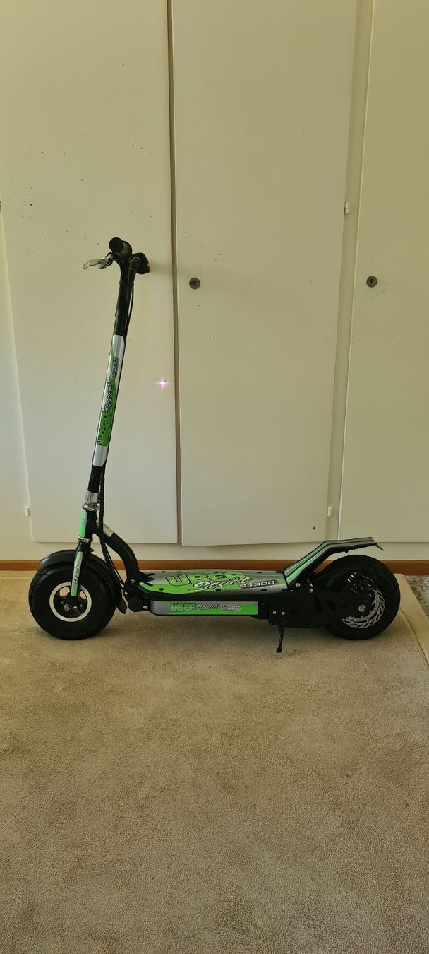 Scooter: E Scooter Uber Scoot S300 – Nuovo (secondo la descrizione) da Tagelswangen venduto da marco_88sh