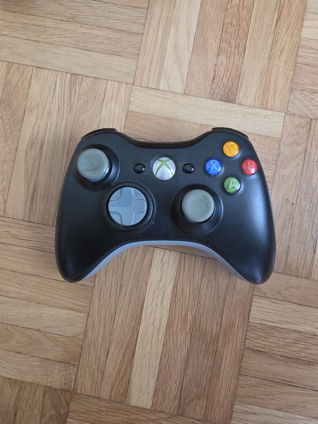 Controller: Microsoft Xbox 360 Wireless Controller – Gebraucht aus Horgen von Cayan51