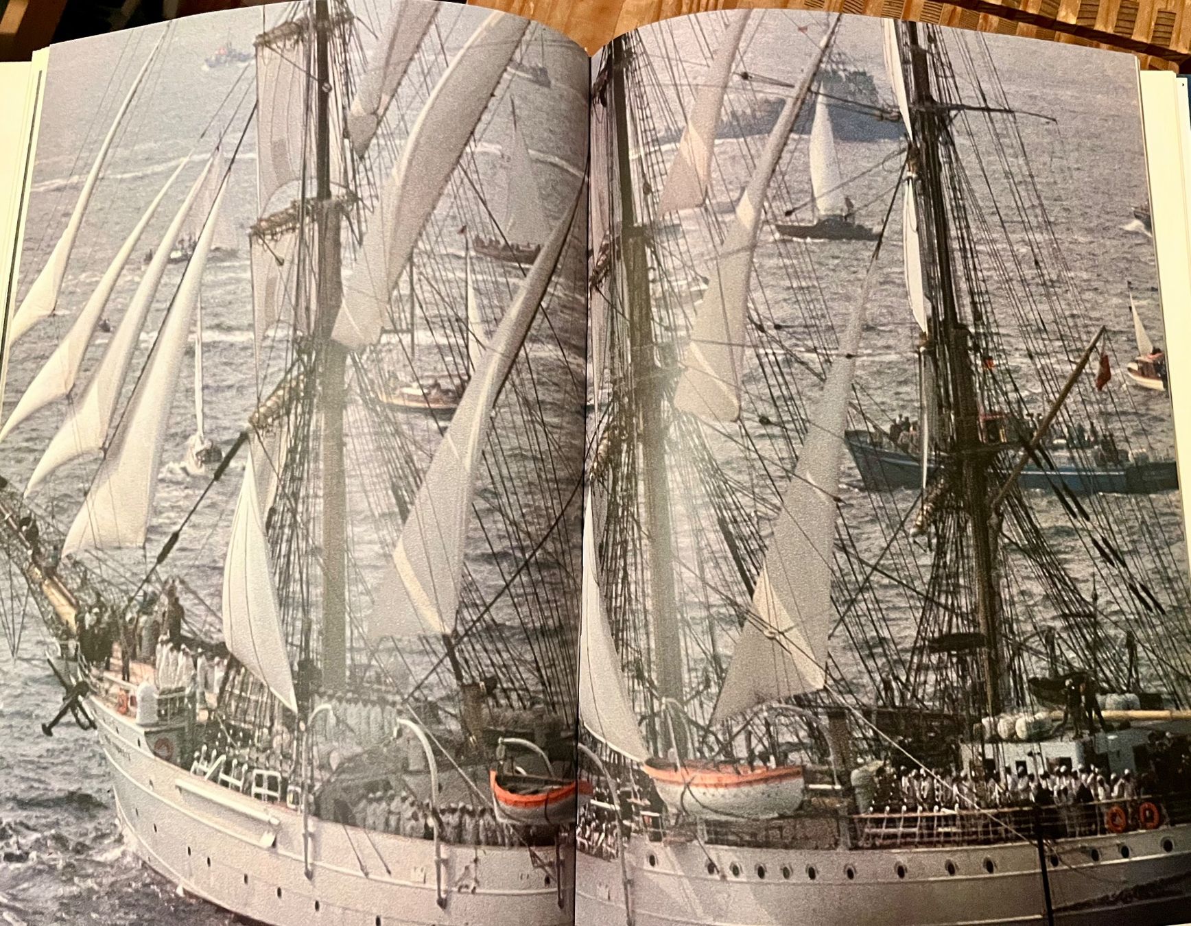 Bücher: Windjammerparade (Kiel 1972) – Gebraucht aus Basel von so1_nf6l 6
