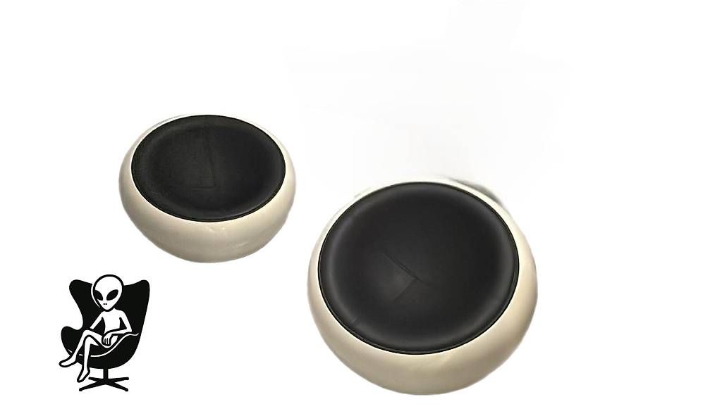 Poltrone: Set Egg pod Chair im Stile von Eero Aarnio – Usato da Frauenfeld venduto da Elooooo