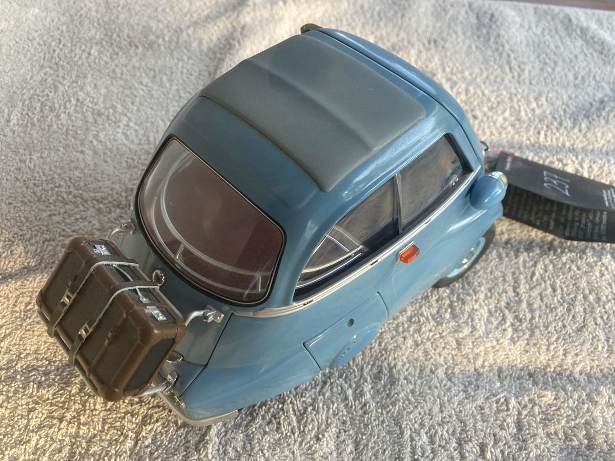 BMW Modellautos: BMW Isetta 1/12 Premium Classic Classixxs BMW Isetta Export – Neu (gemäss Beschreibung) aus Brugg AG von Schlumpf1962 4