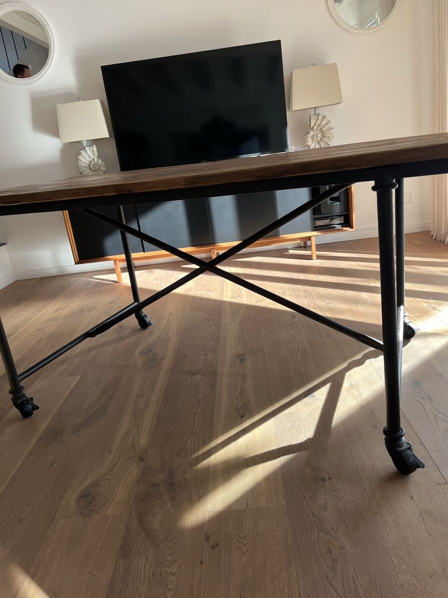 Tavoli: Tisch – Usato da Au ZH venduto da Ale-x65 4