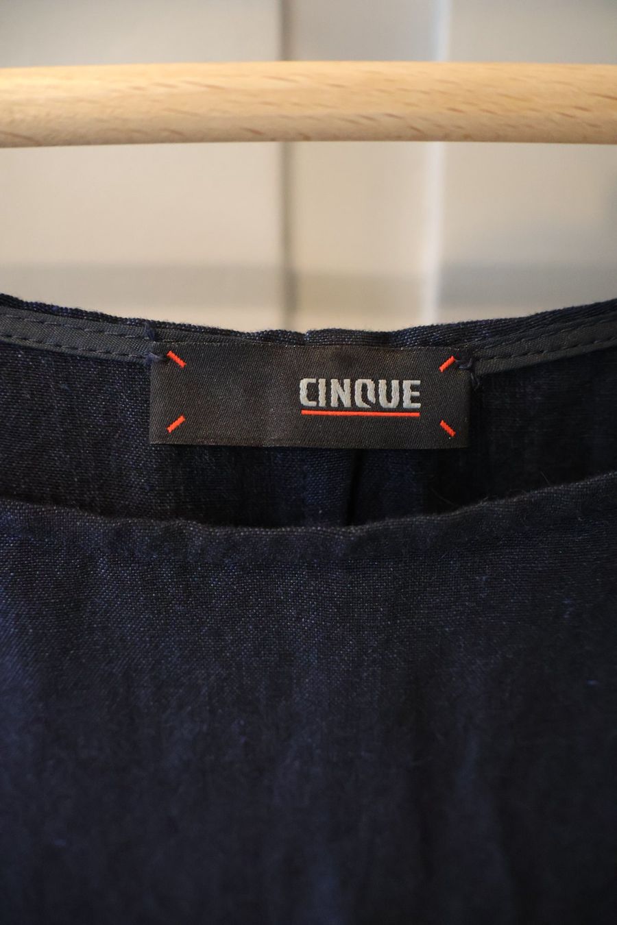 Cinque Kleider: Dunkelblaues Cinque Kleid – Gebraucht aus Winterthur von jul_v9wx 1