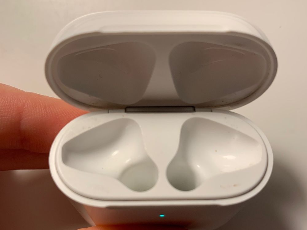 Apple AirPods zweite Generation Kaufen auf Ricardo