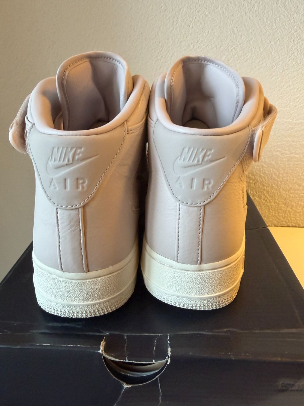 Nike Herrenschuhe: Nike Air Force 1 Mid Retro PRM – Gebraucht aus Ennenda von KUROI14 2